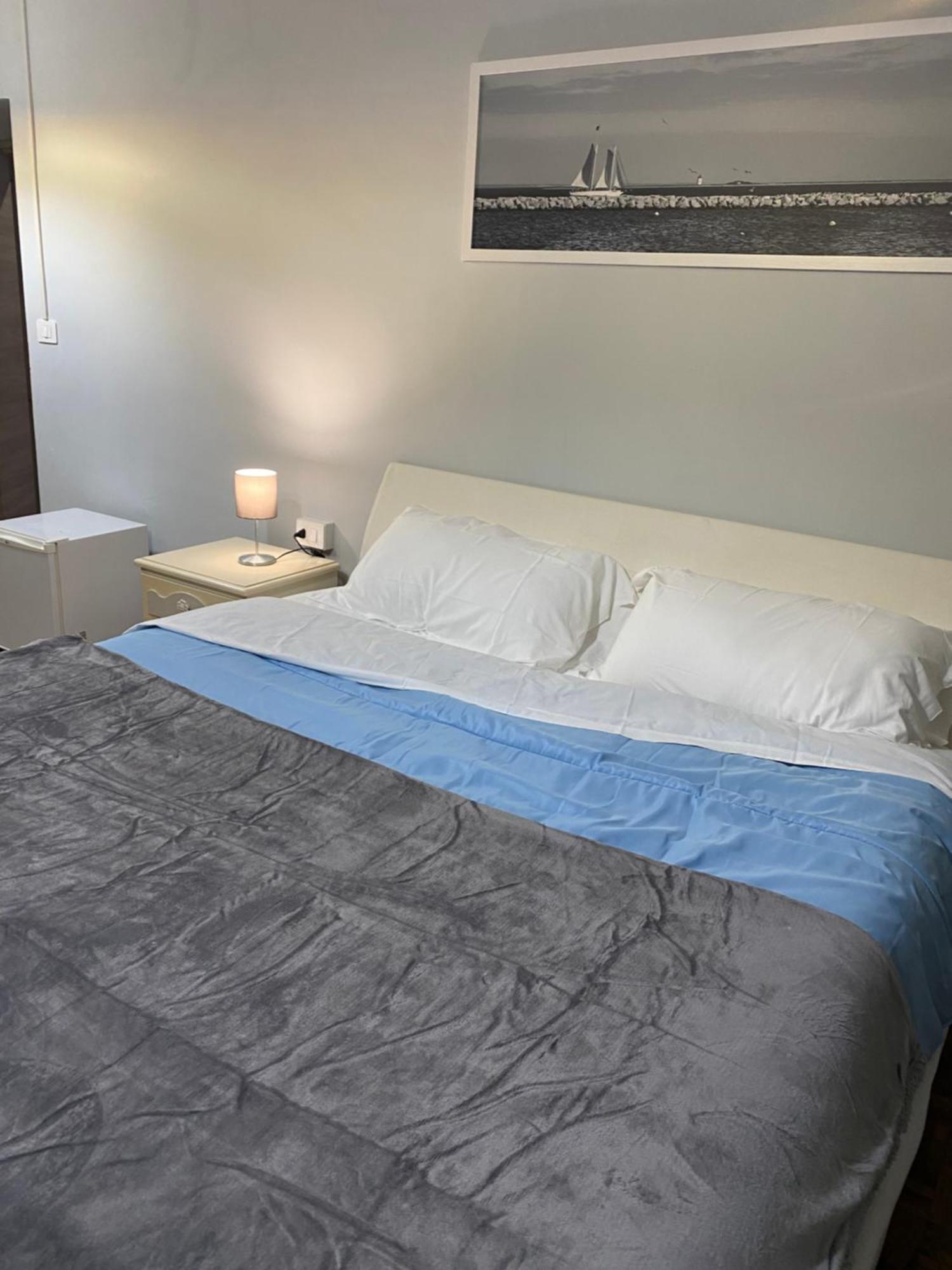 La Casa Di Cate & Adry Bed and Breakfast Envie Eksteriør billede